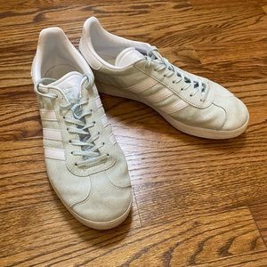 mens white gazelles size 8